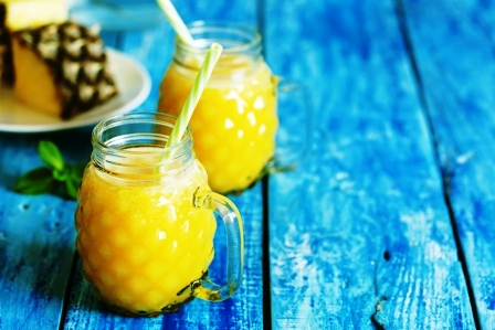 ananasove smoothies